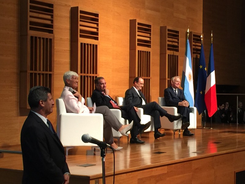 La Decana Mnica Pinto particip de un encuentro junto al Presidente de Francia, Franois Hollande