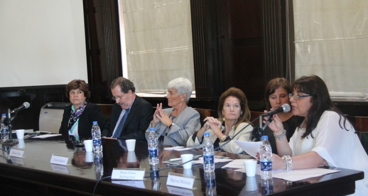 Julieta Bandirali, Guillermo Goldstein, Mnica Pinto, Elena Highton de Nolasco, Mara Elena Barbagelata y Marisol Molina