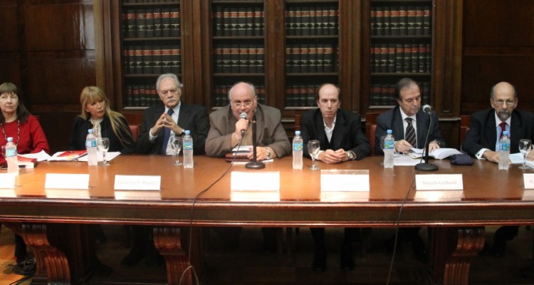 Magdalena B. Giavarino, Sara Llorente, Guillermo E. Ragazzi, Oscar Ameal, Sergio Brodsky, Marcelo Gebhardt y Rafael M. Manvil