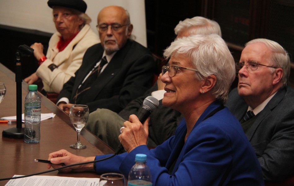 Hebe Leonardi de Herbn, Horacio Sanguinetti, Luis Alberto Romero, Tulio Ortiz y Mnica Pinto