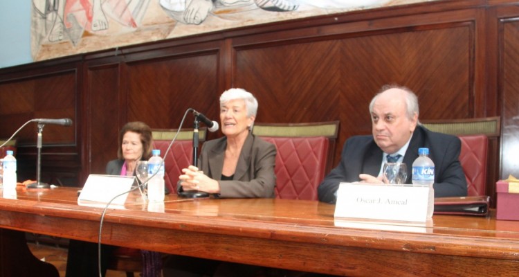 Elena Highton de Nolasco, Mnica Pinto y Oscar J. Ameal