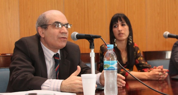Nstor E. Solari, Natalia E. Torres Santom y Claudio A. Belluscio