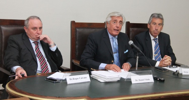 Roque Caivano, Daniel R. Vtolo y Jorge A. Rojas