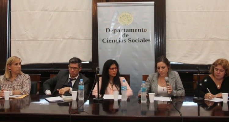 Sandra Matisevich, Matas Michenzzi, Daiana Loffreda, Constanza Falcon y Mara de las Victorias Gonzlez Silvano