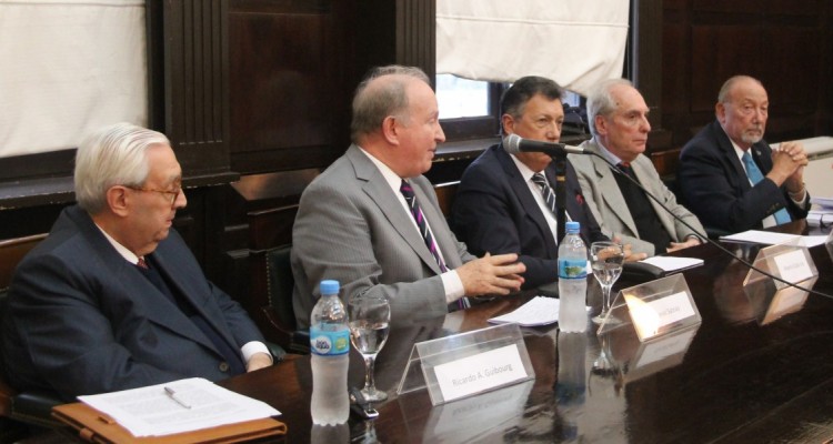 Ricardo Guibourg, Daniel Sabsay, Alberto Dalla Via, Eduardo Barbarosch y Nstor Sags