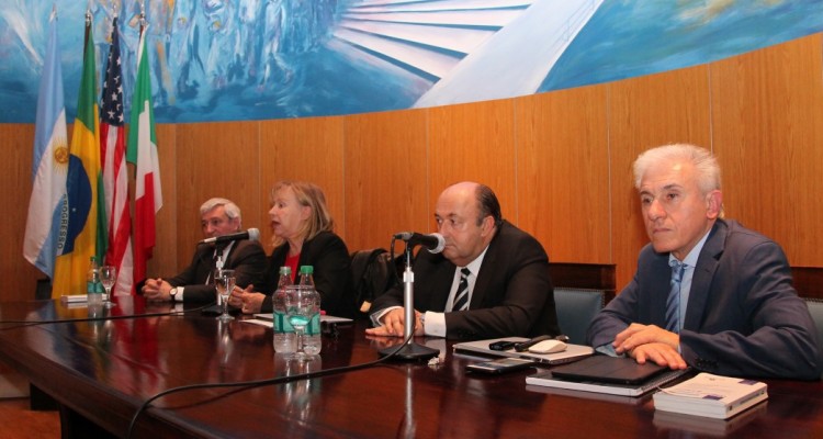 Luis Ugarte, Graciela Medina, Osvaldo Pitrau y Jorge Berbere Delgado