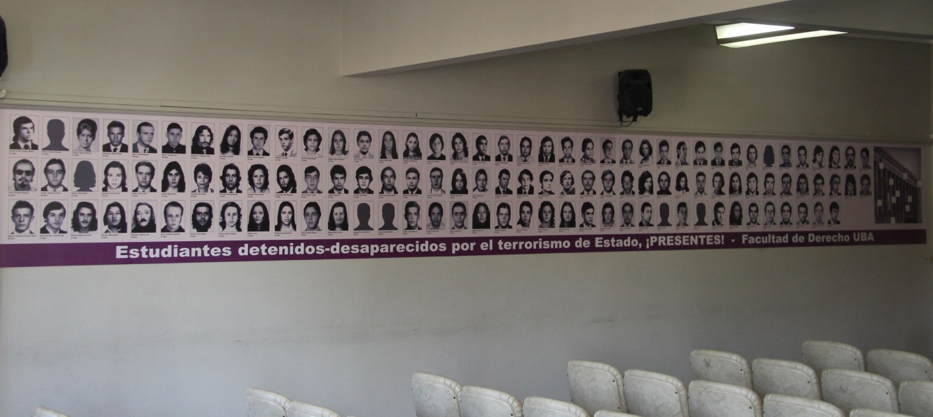 Homenaje a los estudiantes de la Facultad de Derecho detenidos-desaparecidos a 42 aos del golpe de Estado