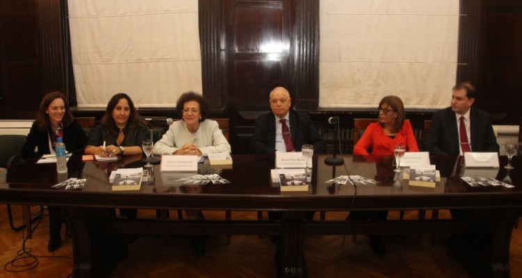 Florencia Castro, Nieve Rubaja, Mara Susana Najurieta, Ricardo Prez Manrique, Adriana Fernndez y Daniel Trecca