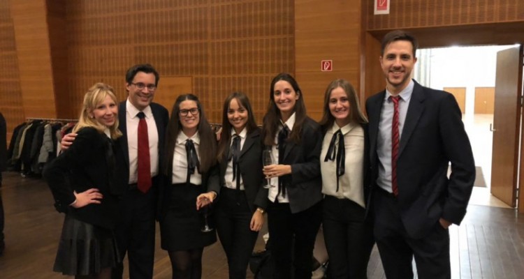 Vernica Sandler, Julio Rivera, Laura Zinnerman, Lucia del Valle, Rosario Galardi, Celina Urabayen y Pablo Jaroslavsky