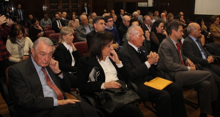 La Universidad de Buenos Aires distingui a Antonio Mara Hernndez con el diploma de profesor honorario