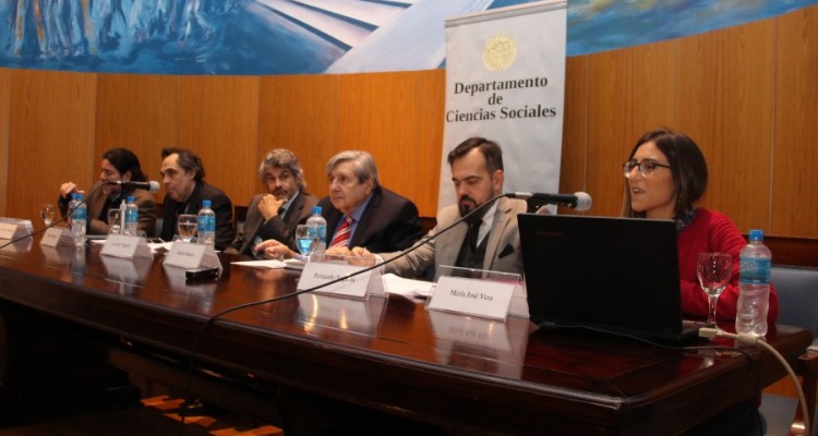 Ricardo Rabinovich-Berkman, Gustavo Ferreyra, Leandro Vergara, Alberto J. Bueres, Fernando Sagarna y Mara Jos Vera