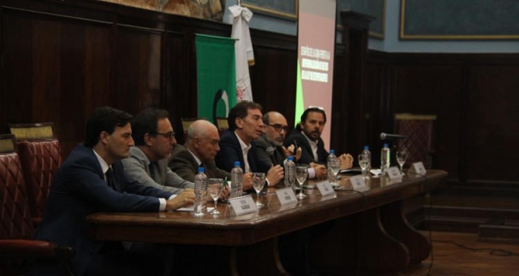 Hernn Najenson, Daro Reynoso, Luis Cevasco, Diego Santilli, Alejandro Fernndez y Vicente Ventura Barreiro