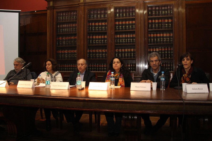 Eduardo Reese, Gabriela Merlinksy, Vctor Abramovich, Laura Rocha, Mario Gmez y Julieta Rossi