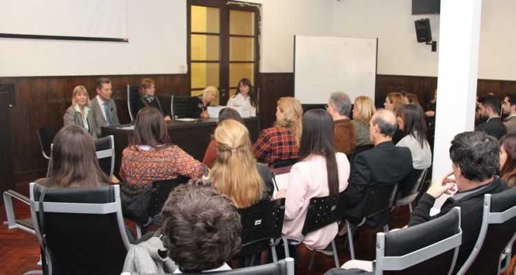 Entrega de premios del concurso de monografas y ensayos breves en conmemoracin del Da del Ambiente