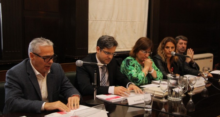 Sergio Torres, Leonardo Brond, Silvia Martnez, Marina Soberano y Ricardo Baslico