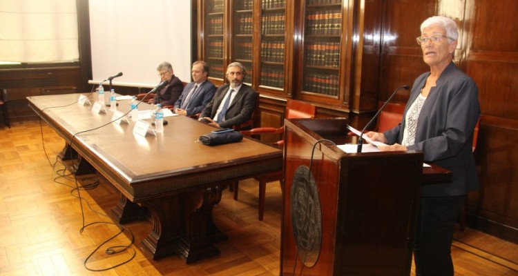 Entrega del doctorado <i>honoris causa</i> a la jueza Elizabeth Odio Benito