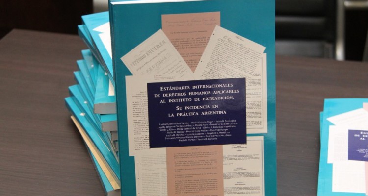 Presentacin del libro <i>Estndares internacionales de proteccin de Derechos Humanos aplicables al Instituto de Extradicin. Su incidencia en la prctica argentina<i>