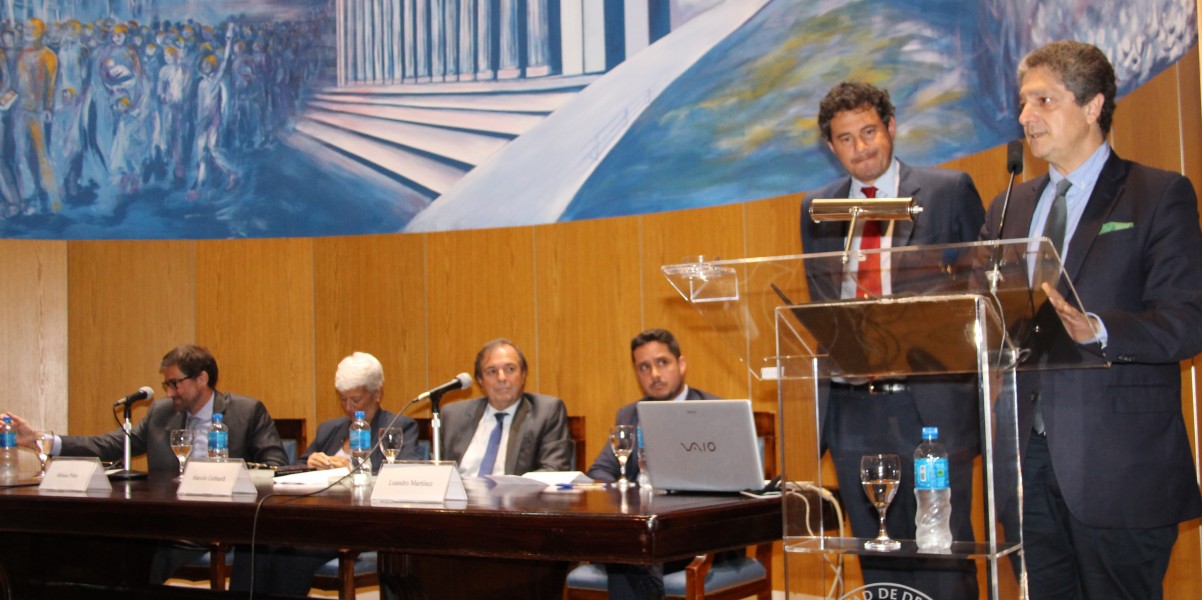 Carlos Mas Velez, Mnica Pinto, Marcelo Gebhardt, Leandro A. Martnez, Ral Mariano Alfonsn y Marcelo Alegre