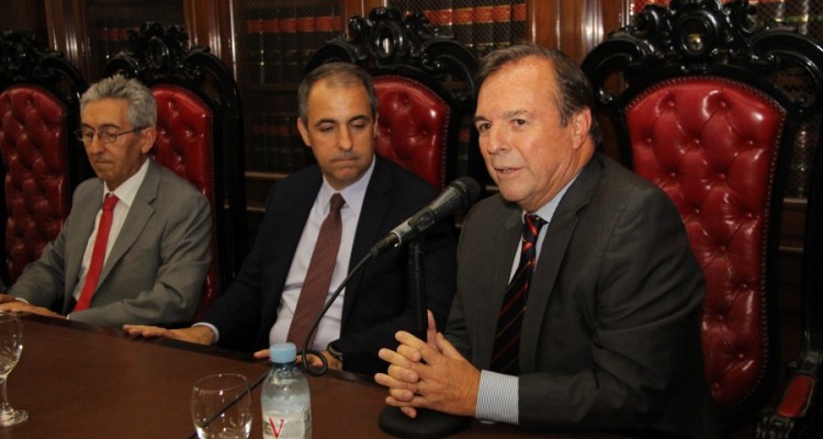 Carlos M. Correa, Mariano Genovesi y Marcelo Gebhardt