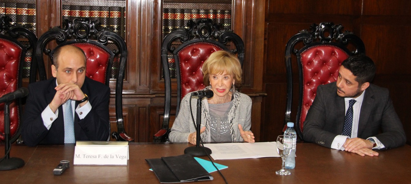  Alberto Spota, María Teresa Fernández de la Vega y Leandro A. Martínez