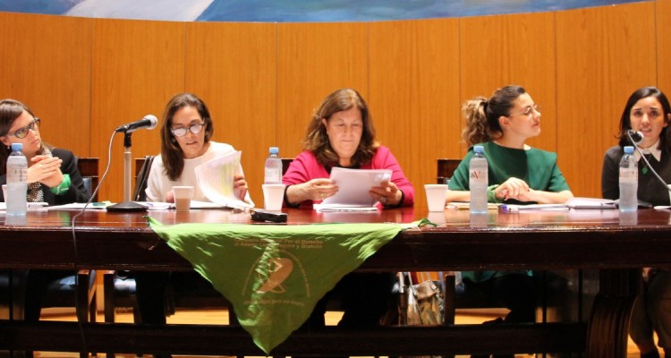 Brenda Austin, Carla Carrizo, Carmen Storani, Tamara Hall y María Belén Dileo