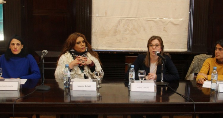 Carolina Grafeuille, Marcela Tobaldi, Andrea Schuster y Laura Saldivia Menajovsky