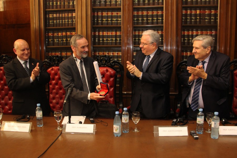 Miguel ngel Maza, Alain Supiot, Alberto Barbieri y Alberto J. Bueres