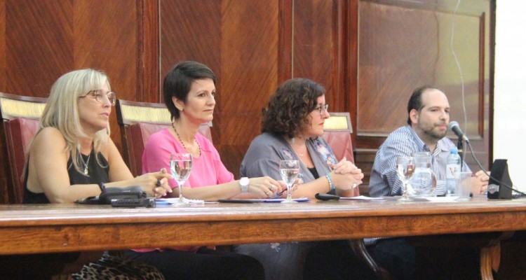 Karina Vernica Arcuschin, Silvia Bianco, Mara Jimena Monsalve y Gabriel Fava