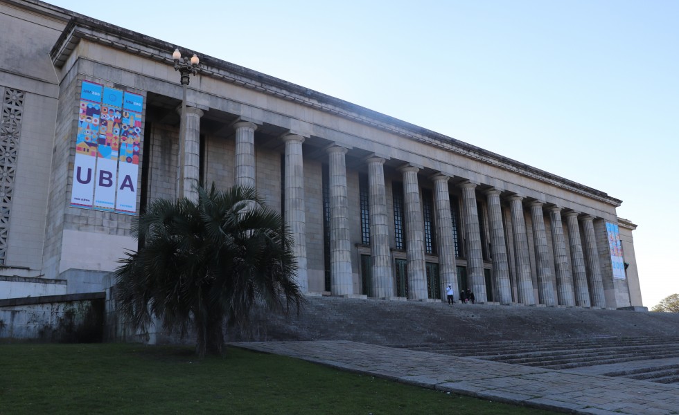 Con algunos cursos presenciales, la Facultad inici el segundo ciclo lectivo 2021