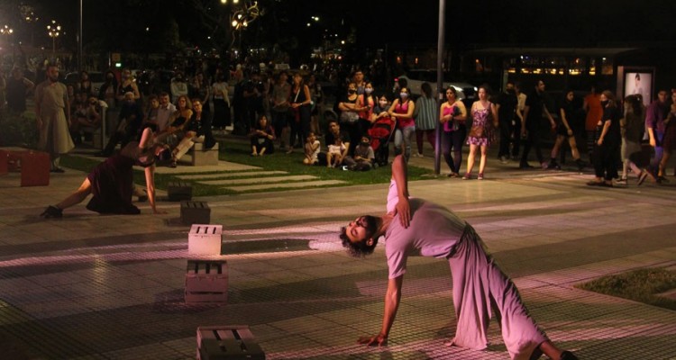 22:30 h. Sudakas (Fragmento) por la Compaa Castadiva dirigida por Mnica Fracchia (Danza Contempornea)