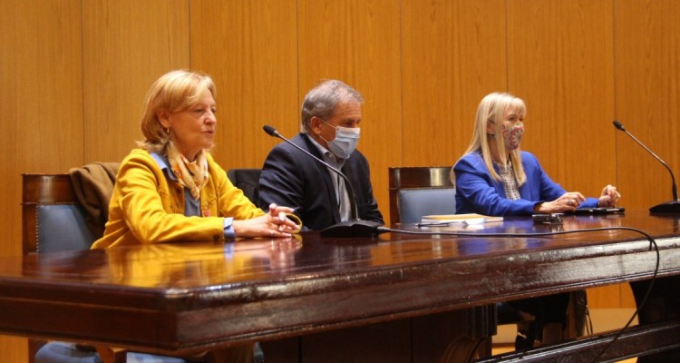 Leila Devia, Federico Iribarren y Silvia Nonna