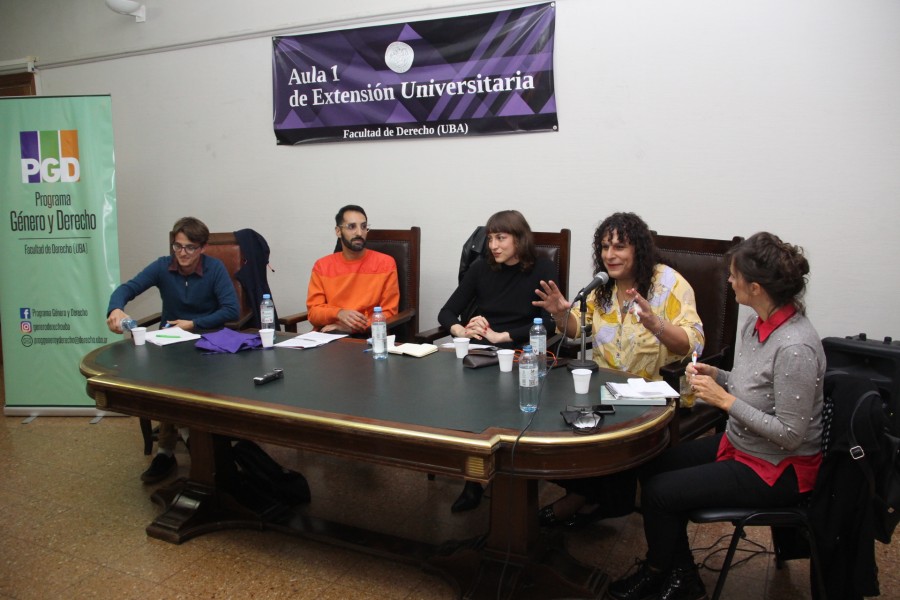 Moyi Schwartzer, Emiliano Litardo, Nico Grinóvero, Cristina Montserrat Hendrickse y Carolina Spataro