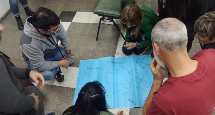 Trabajadores/as nodocentes de la Facultad se capacitan en gnero y violencia contra las mujeres en virtud de la Ley Micaela