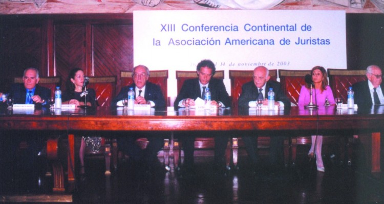 Antonio Martin Snchez, Vanessa Ramos, Atilio Alterini, Anibal Ibarra, Beinusz Szmukler, Alejandra Tadei y Ricardo E. Molinas