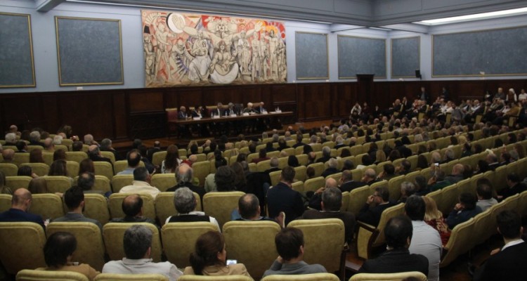 Rosa Graciela Castagnola de Fernndez Meijide y Daniel Marcelo Salvador recibieron el Doctorado Honoris Causa de la UBA