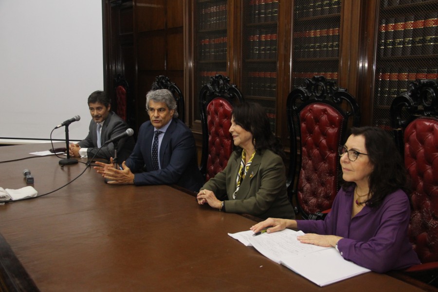 Gustavo Faria, Leandro Vergara, Gladys Stella Alvarez y Silvina Greco