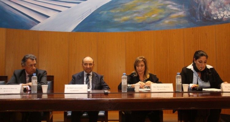Alberto R. Dalla Via, Ral Canosa Usera, Marcela I. Basterra y Paula Surez