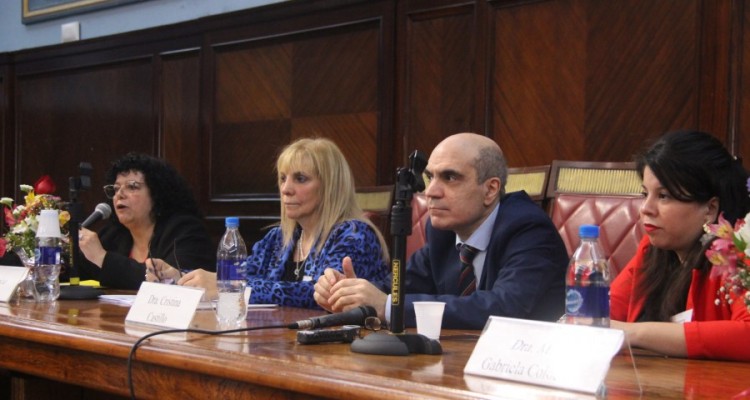 Patricia Estanciero, Cristina Castillo, Nstor E. Solari y Noelia G. Cortias
