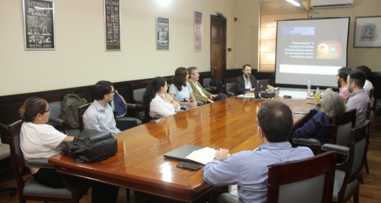 Conversatorio sobre mtodos de enseanza en ciencias jurdicas. Tradicin e Innovacin en el siglo XXI 