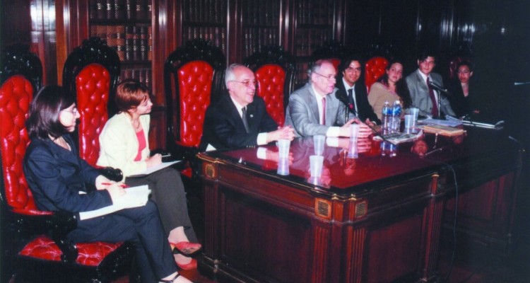 Luciana Ricart, Cintia Libischoff, Atilio Alterini, Guillermo Jaim Echeverry, Nicols Perrone, Mara Pique, Enrique Alonso Regueira y Mara Vronica Costantini