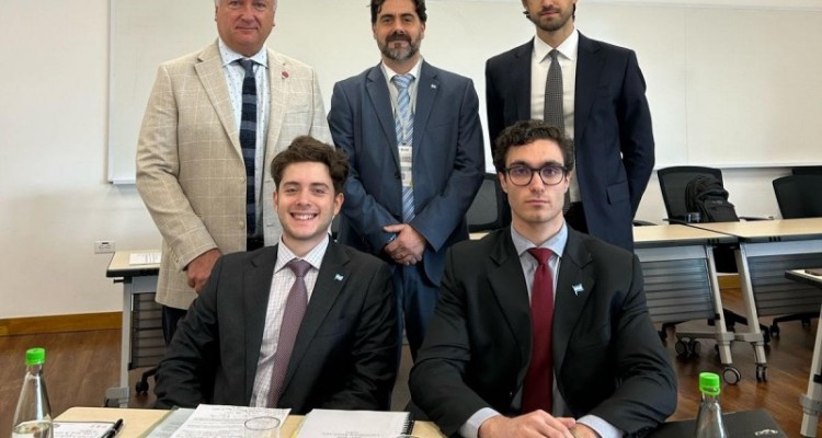 El equipo de la Facultad alcanz las semifinales en la Competencia de Arbitraje Internacional de Inversin