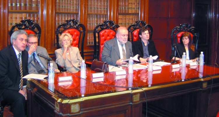 Osvaldo Gozaini, Horacio Gonzlez, Alicia Ruiz, Sergio Di Gioia, Roberto Gargarella y Marta Pastor