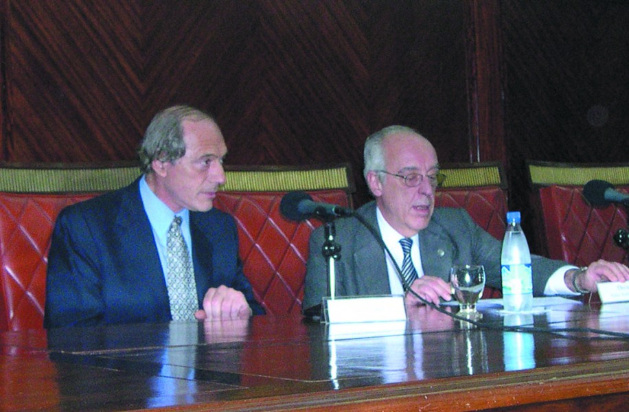 Hctor Magarios, Carlos Cruz, Lucila Larrandart, Mariano Ciafardini y Graciela Otano