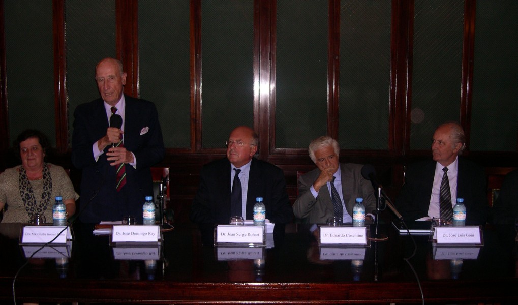 Conferencia de Jean Serge Rohart. Los problemas inherentes a la responsabilidad y garanta sobre la indemnizacin en caso de contaminacin de hidrocarburos.