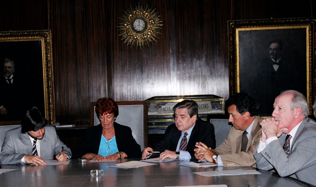 El nuevo Consejo Directivo design a los Dres. Atilio Alterini y Tulio Ortiz como Decano y Vicedecano de la Facultad de Derecho para el perodo 2006-2010