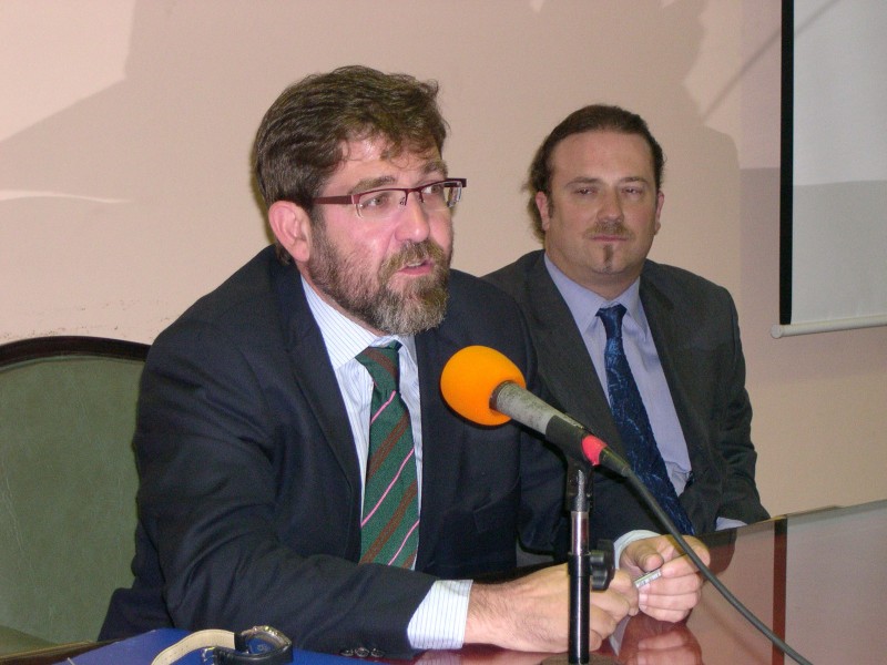 Augusto Martn de la Vega y Andrs Gil Dominguez