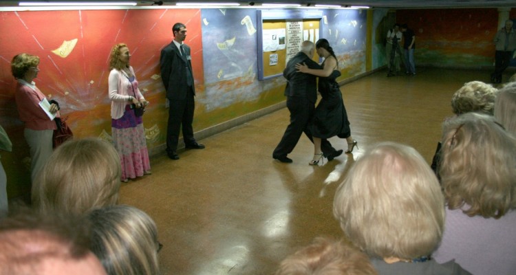 Inauguracin de los murales y muestra de tango.