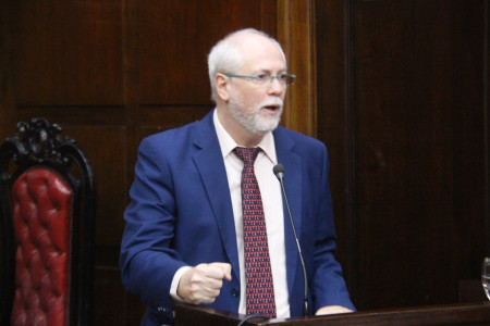 Acto de Investidura como Doctor Honoris Causa de la UBA del profesor Gabriel Casado Ollero