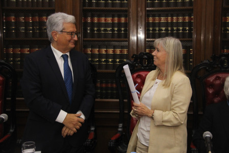 Acto de Investidura como Doctor Honoris Causa de la UBA del profesor Gabriel Casado Ollero