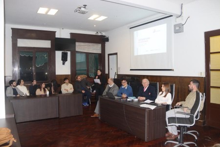 Antisemitismo en la era digital: discursos de odio y estrategias de respuesta